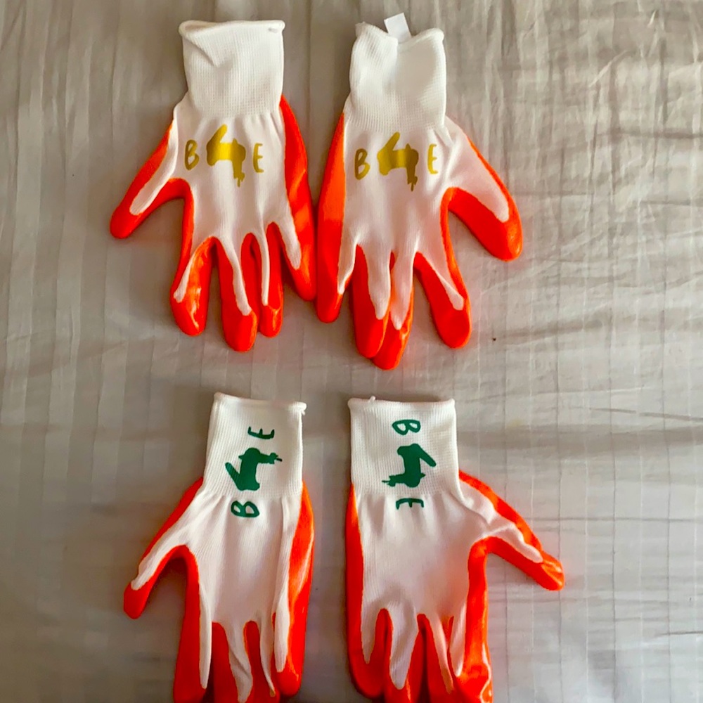 Custom brand gloves